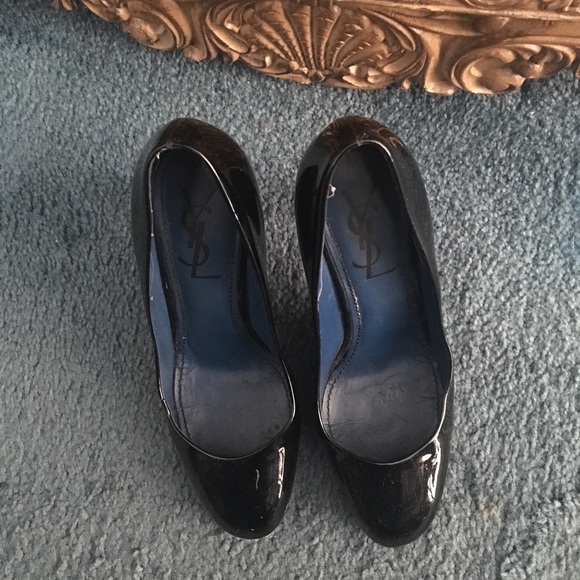 Authentic YSL patent leather pumps - Picture 1 of 5